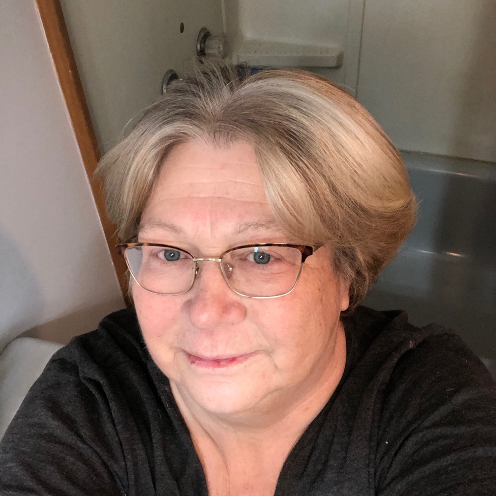 Meet your Posher, Linda